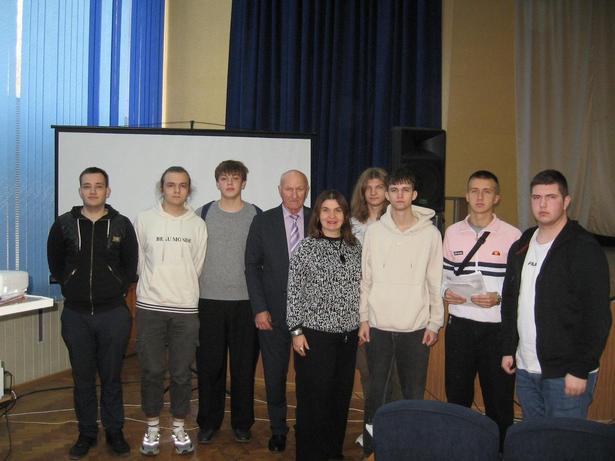 img_4463.jpg img_4463.jpg